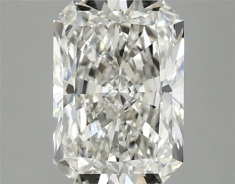 3.04ct Radiant Lab Grown Diamond (Colour G, Clarity VS2, IGI Certified)