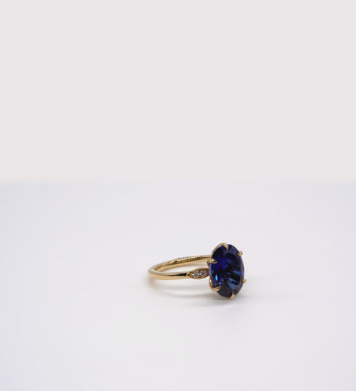 Flora Oval Blue Sapphire Cocktail Ring